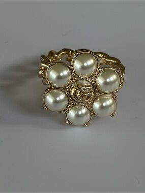Monogram  Gold-Tone Pearl Floral Cluster Ring 6-1/2 NWOT